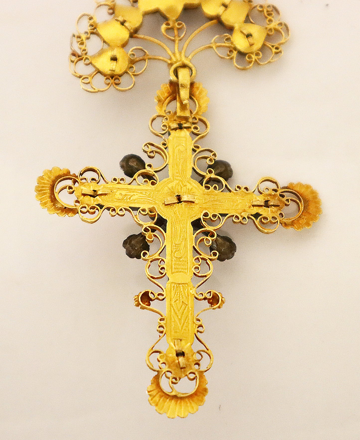 Circa 1800, Antique, 700/1000 Gold (testing) and silver Cross Portuguese | 2989 |