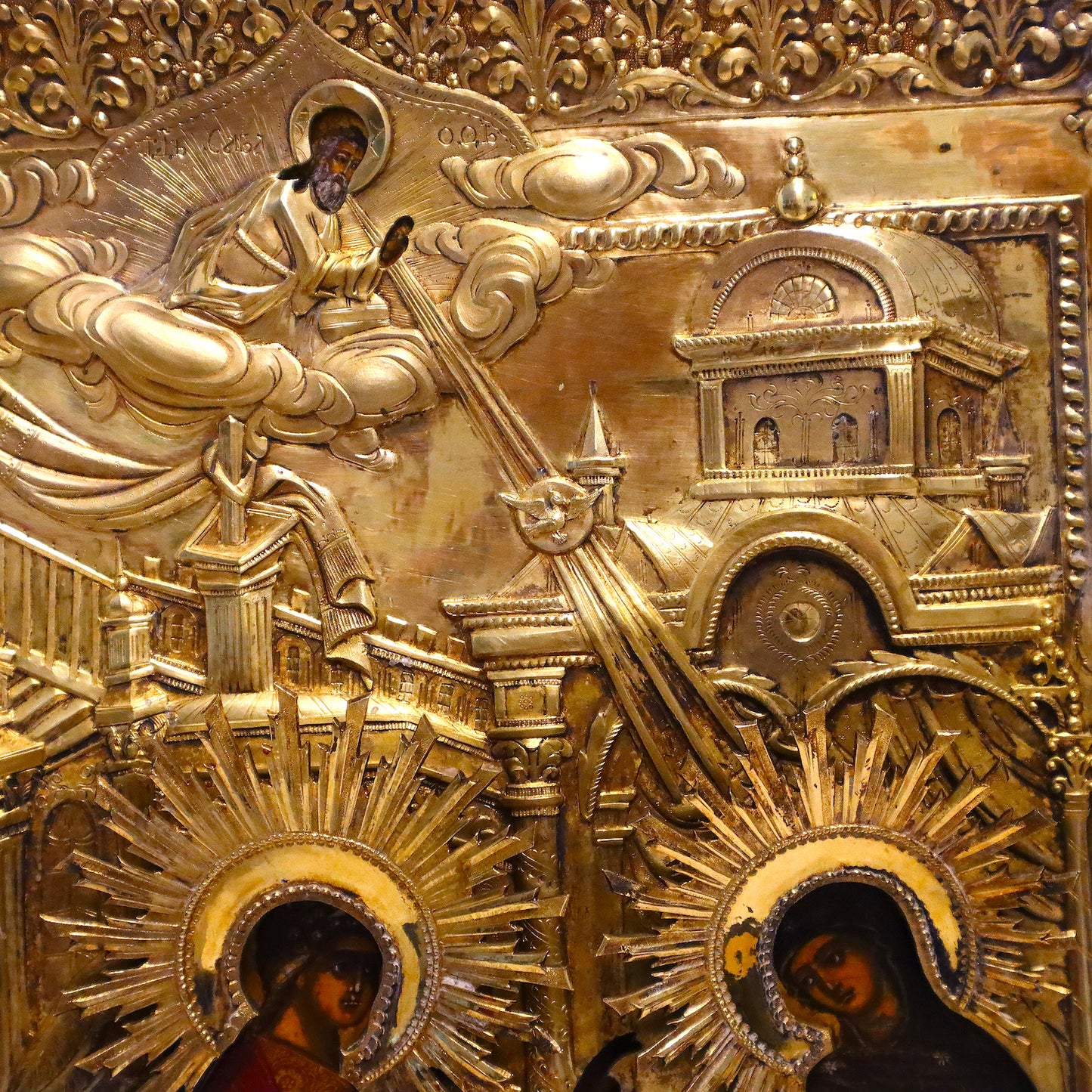 ANTIQUE 19c 84 SILVER RUSSIAN PAINTED ICON: THE ANNUNCIATION WITH A SILVER-GILT COVER. | 5136 |