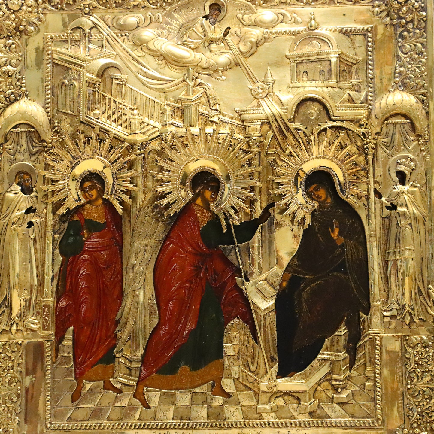 5136 | Antiques, Orthodox, Russian icon: THE ANNUNCIATION WITH A SILVER-GILT COVER.