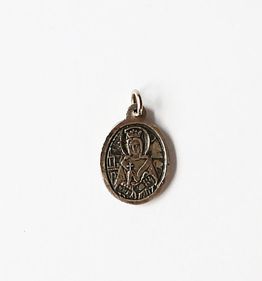 Small Icon-pendant: St. Barbara and Metropolitan Alexy and Metropolitan Jonah. | 5744 |