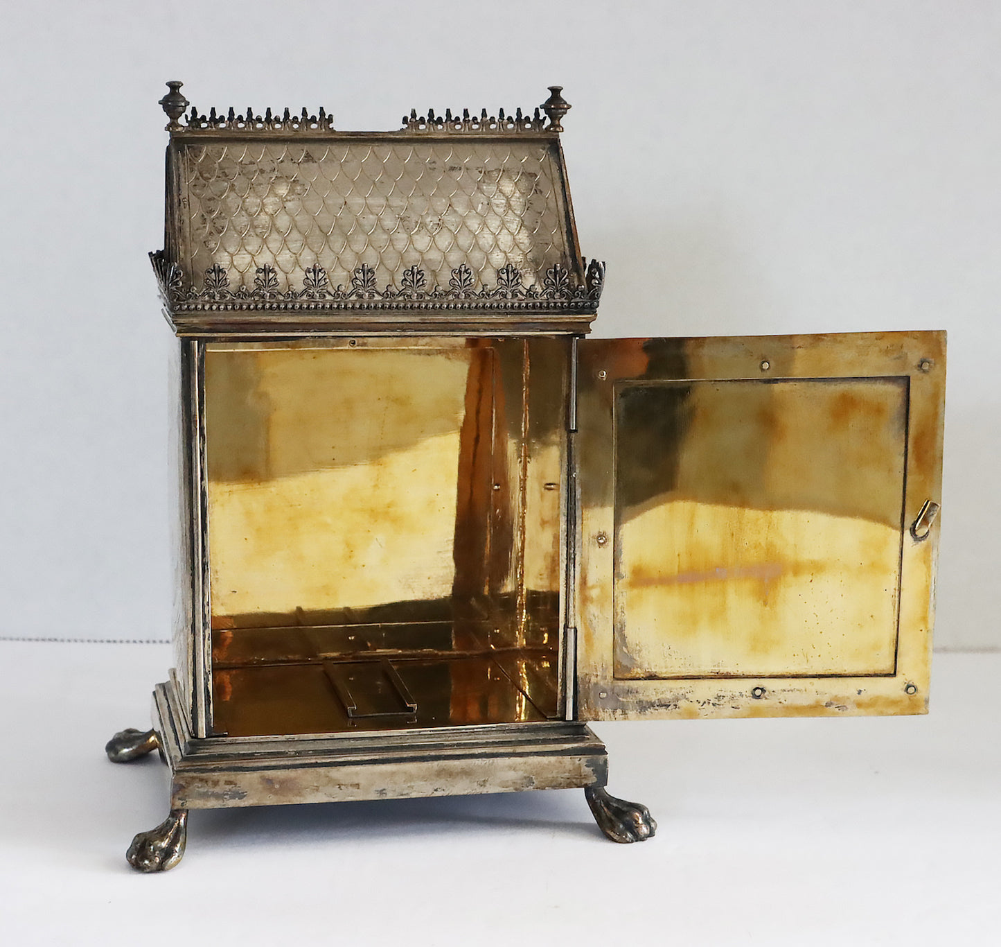 A Silver Sacred Bread Box in the shape of a Gothic Building. Gothic Revival. | 5758 |