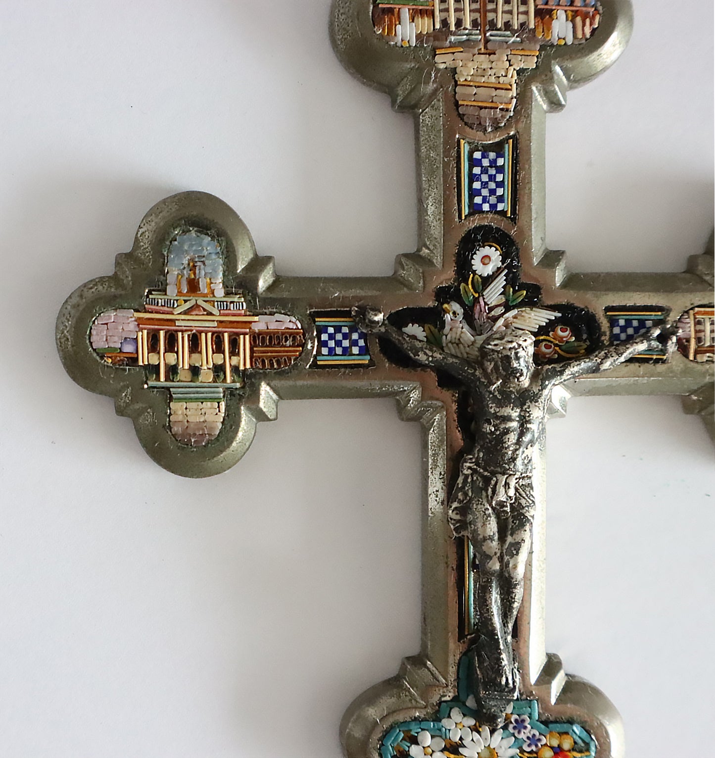 Antique Italian Micro Mosaic Cross Crucifix. | 5808 |