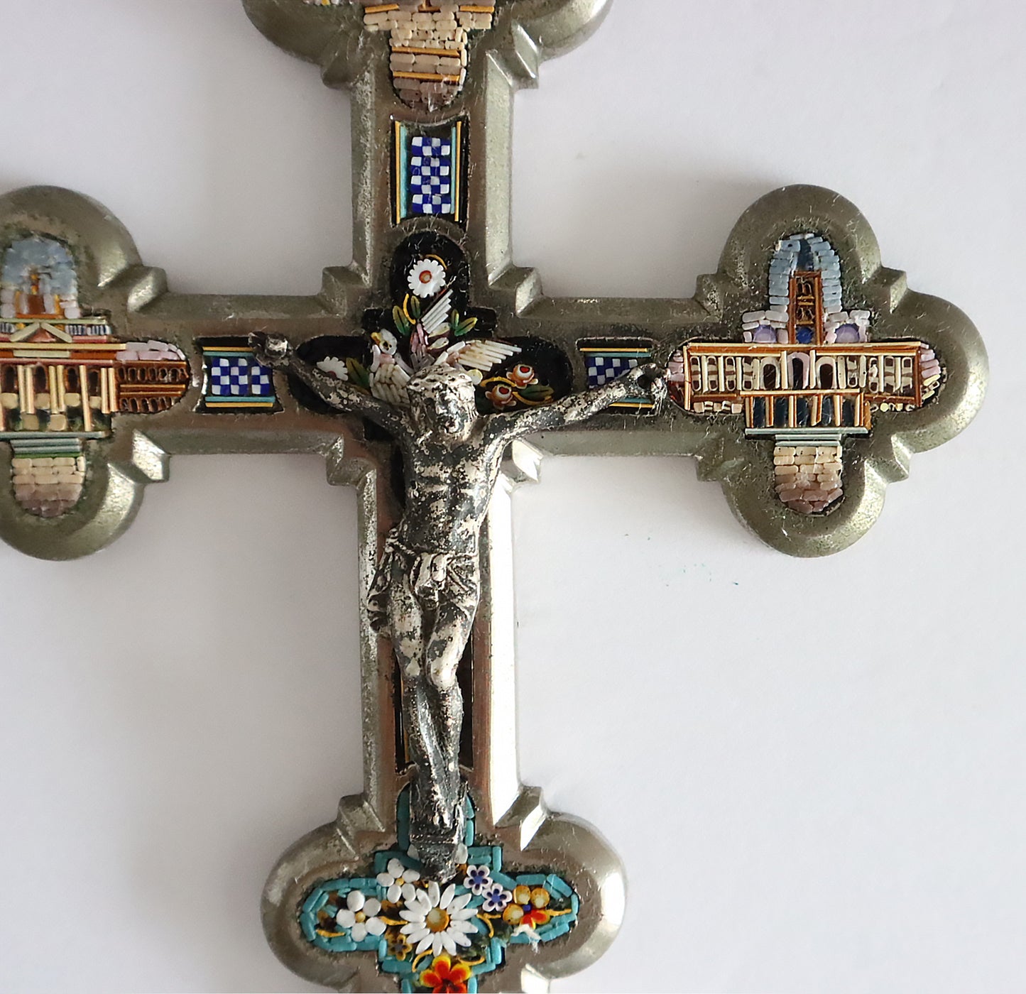 Antique Italian Micro Mosaic Cross Crucifix. | 5808 |