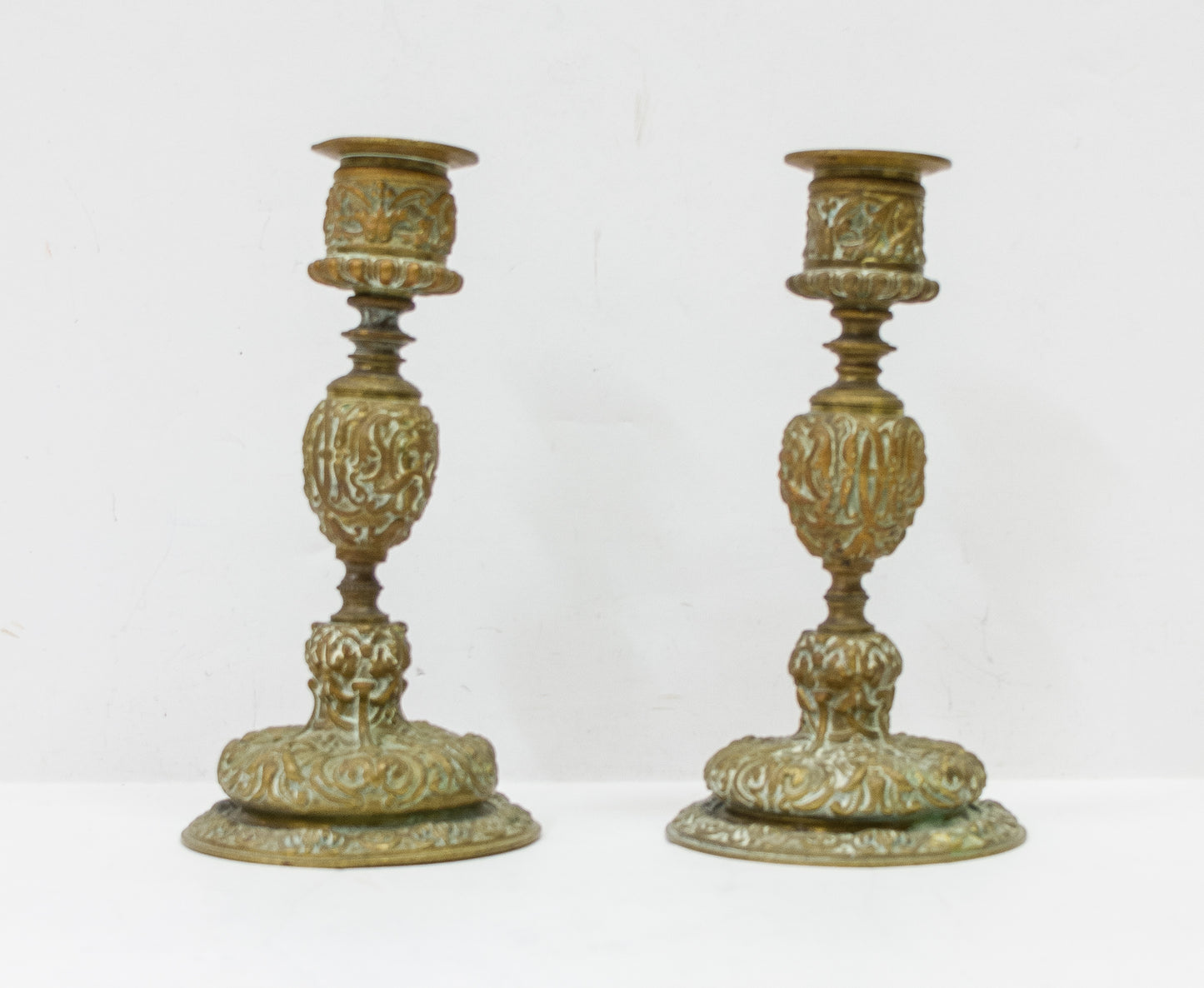 4329 | Antique 17th c. A Pair of Bronze Candlesticks.