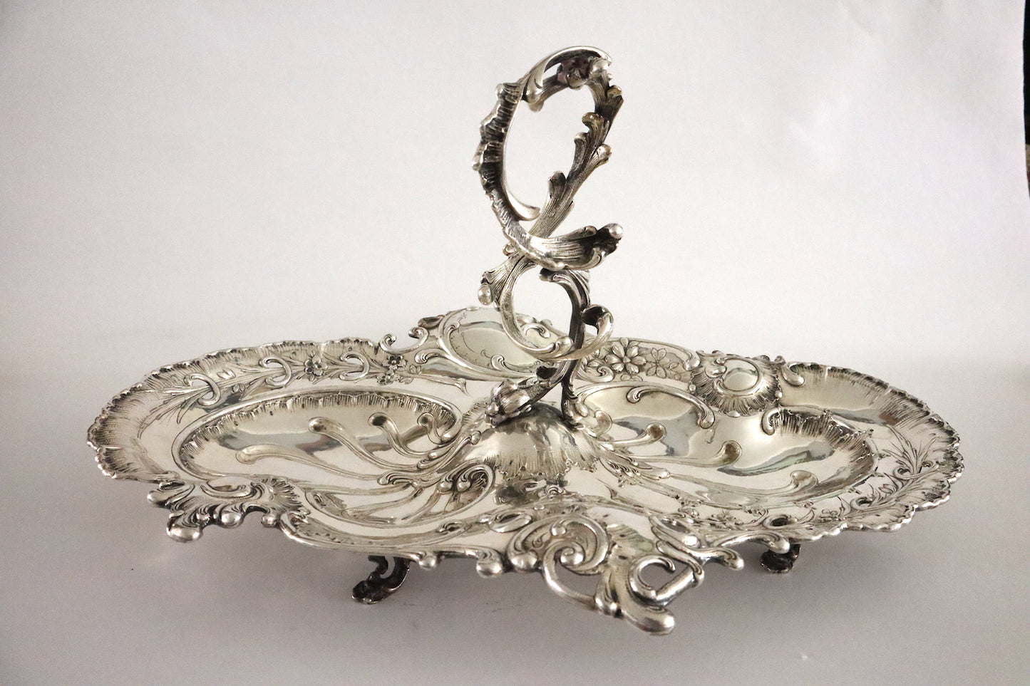 Antique AUSTRIAN 800 SILVER DOUBLE WELL CENTER BOWL | 4767 |