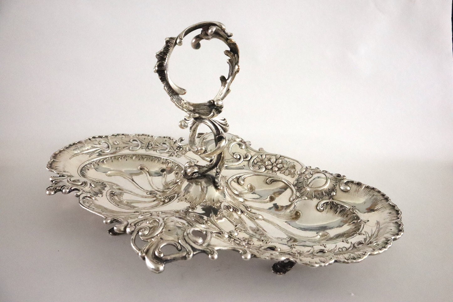 Antique AUSTRIAN 800 SILVER DOUBLE WELL CENTER BOWL | 4767 |