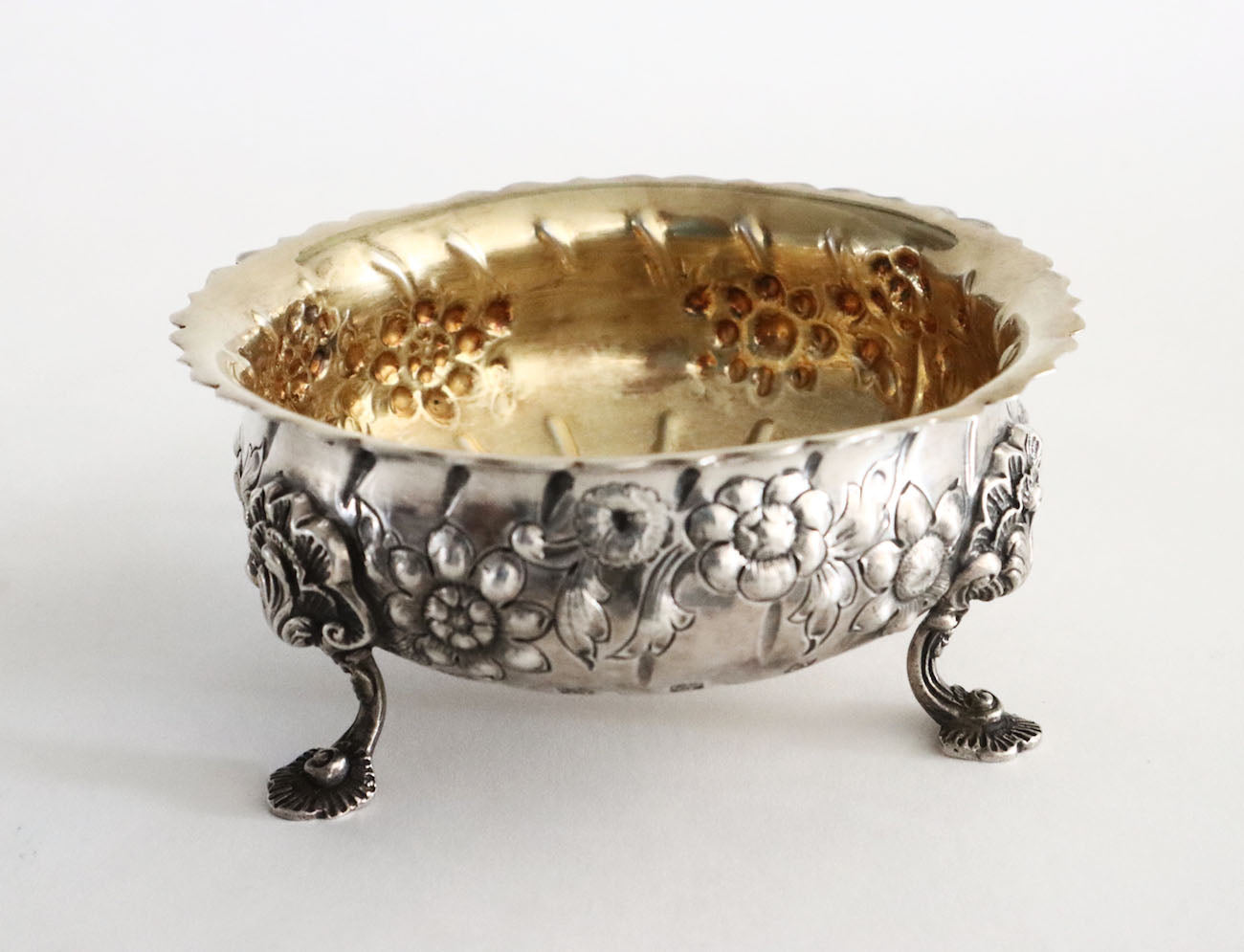 Antique An Irish Elizabeth II Silver Bowl. | 4783 |