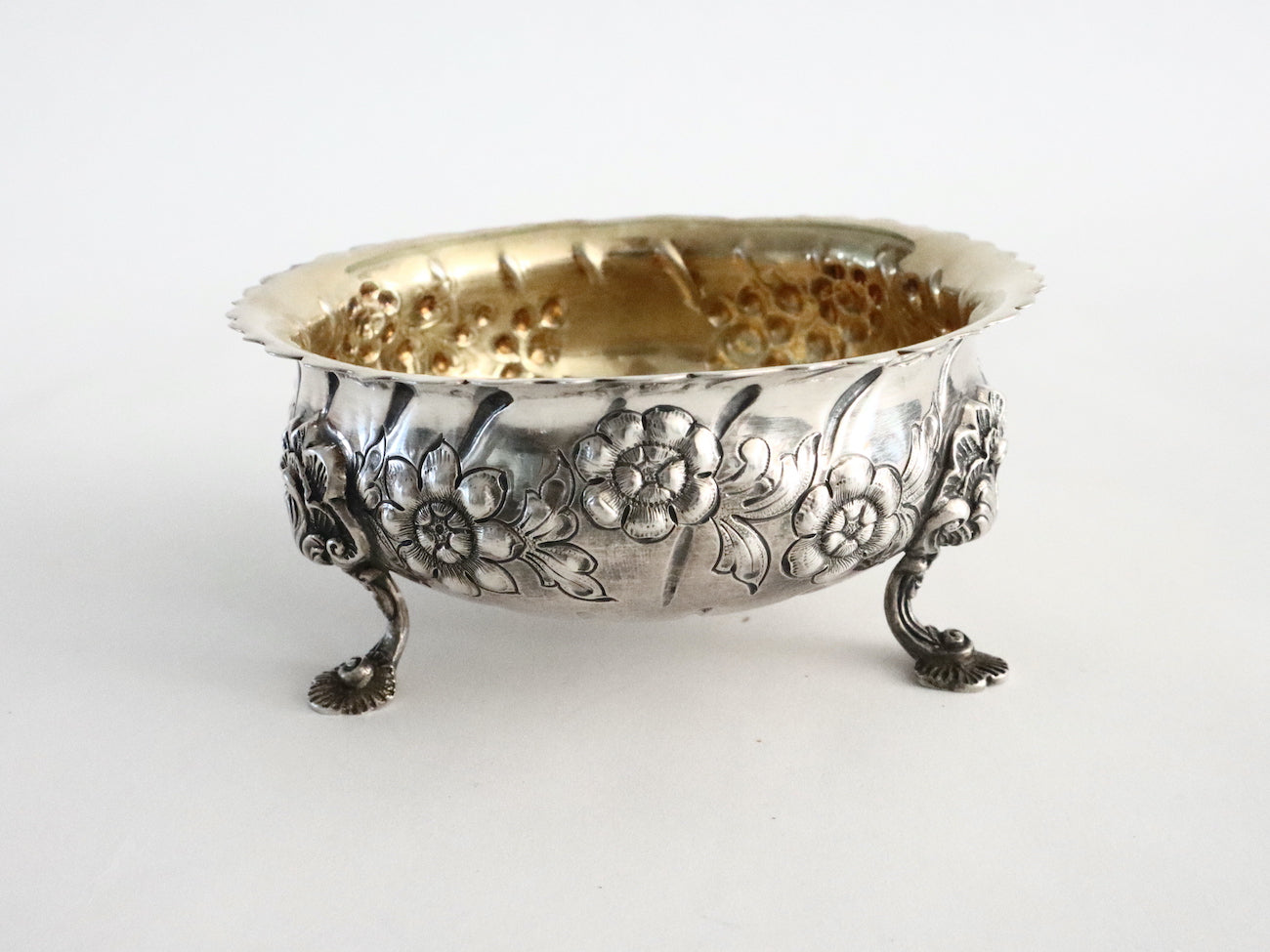 Antique An Irish Elizabeth II Silver Bowl. | 4783 |